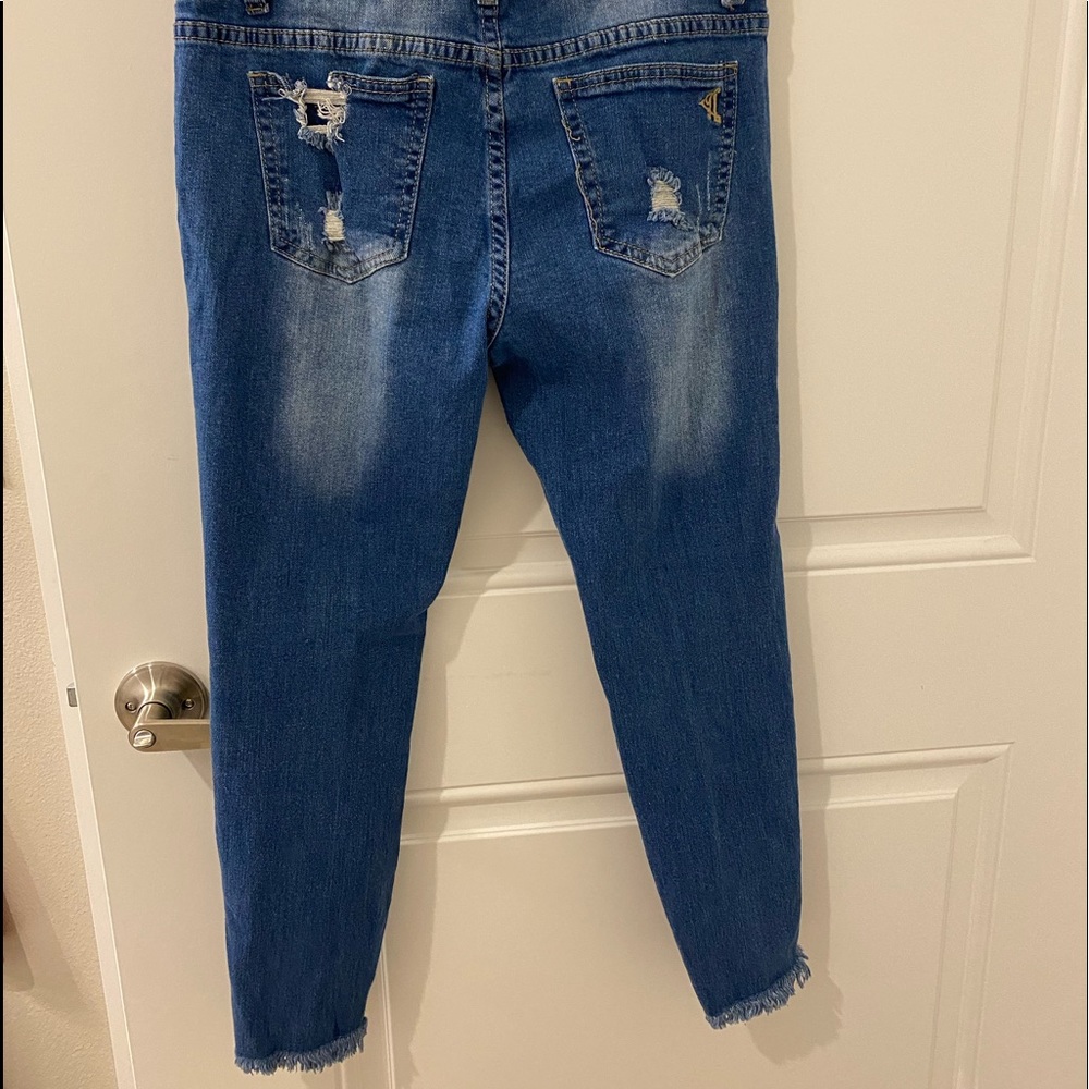 VIP Jeans - Picture 2 of 3
